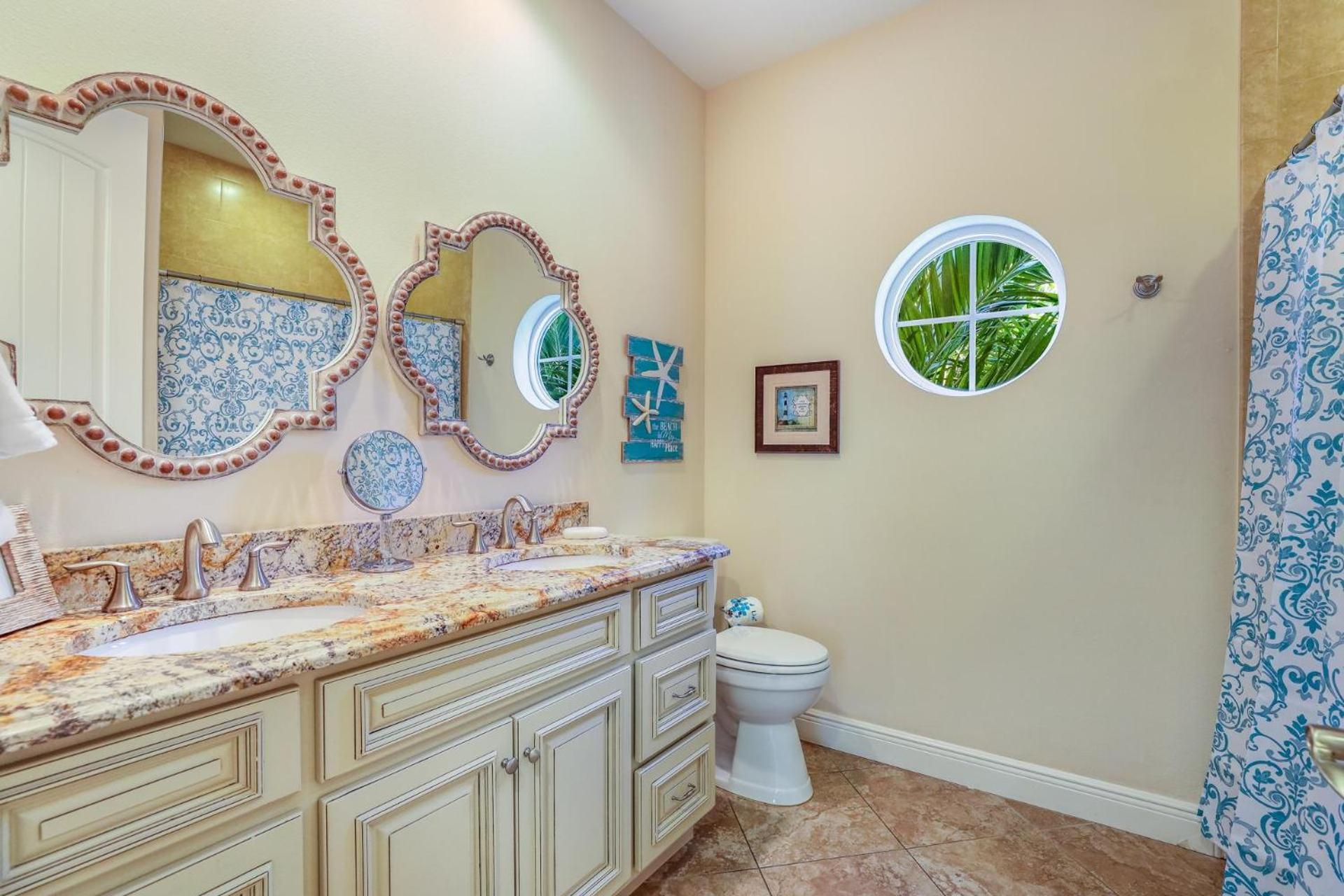 Coconut Cottage Холмс Бийч Екстериор снимка